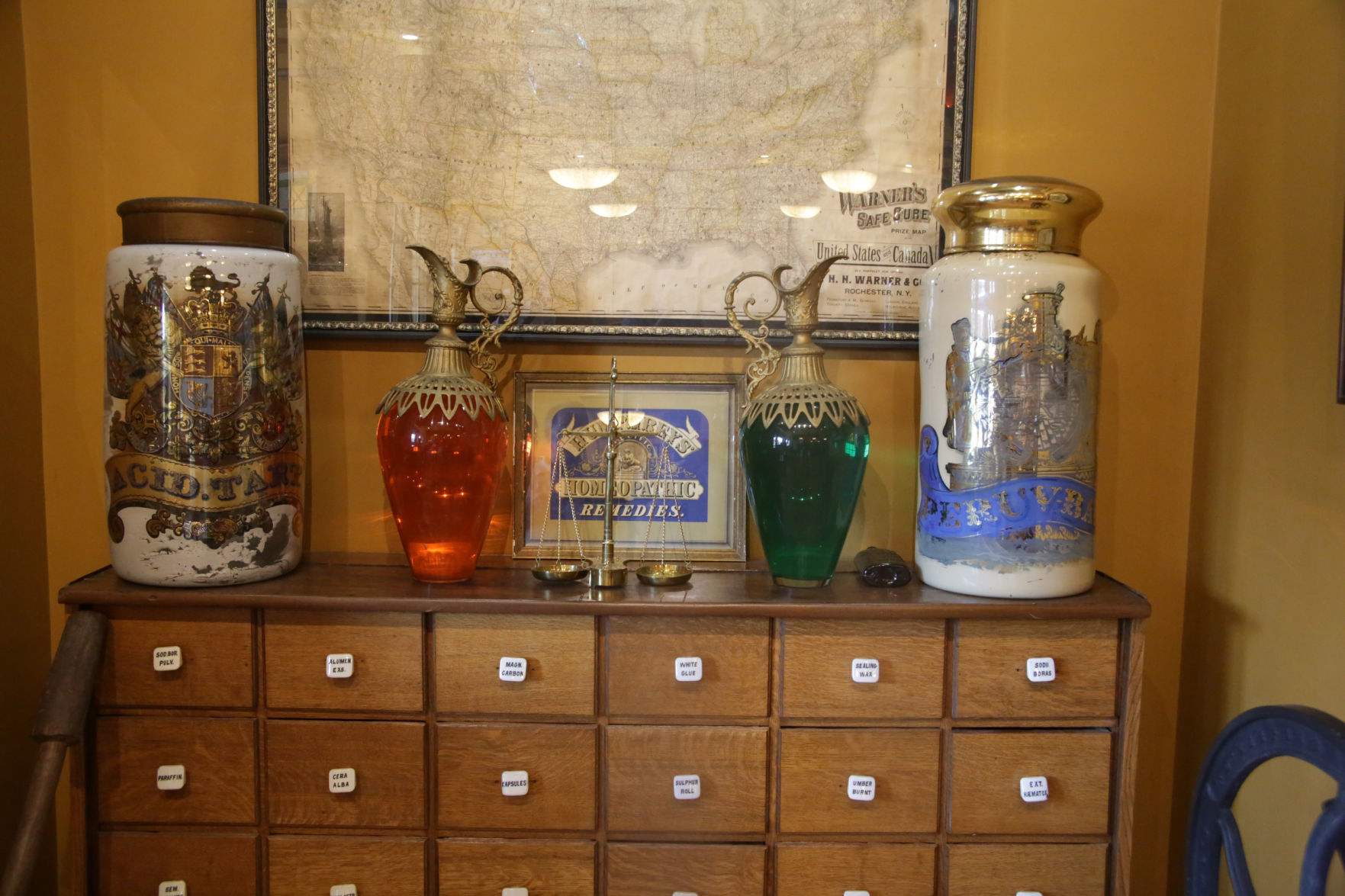 Griffith's History of Pharmacy Research Center takes a stroll through 400 years of pharmacopiaG